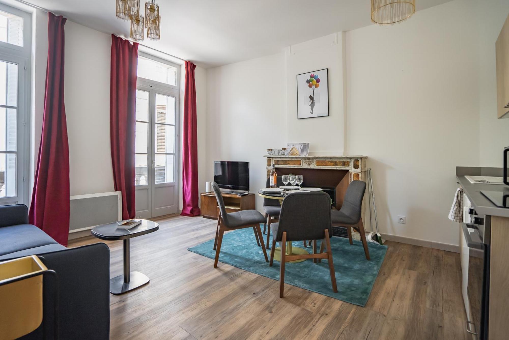 Le Balcon Du Roi Rene Apartment Avignon Exterior photo
