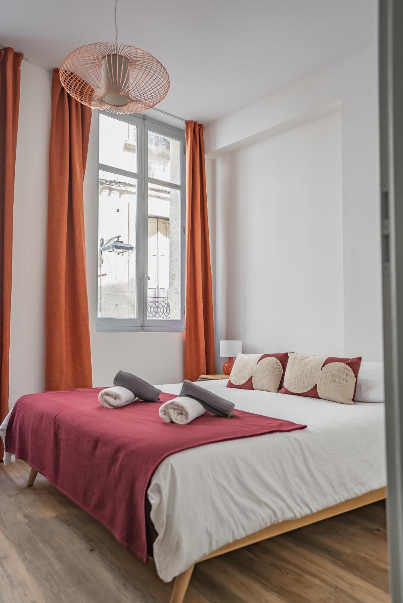 Le Balcon Du Roi Rene Apartment Avignon Exterior photo